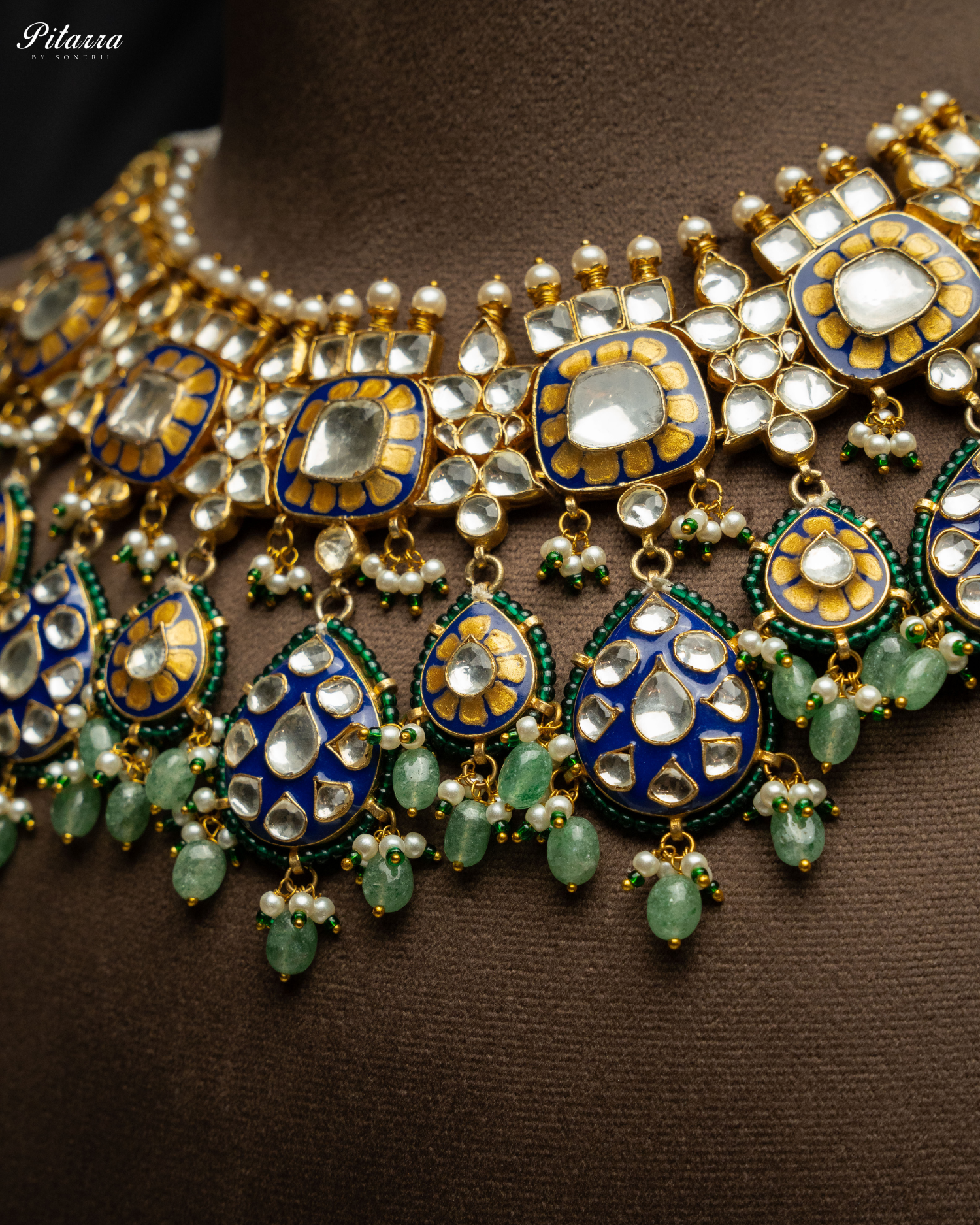 Elegant Gold Kundan Jadau Necklace Set